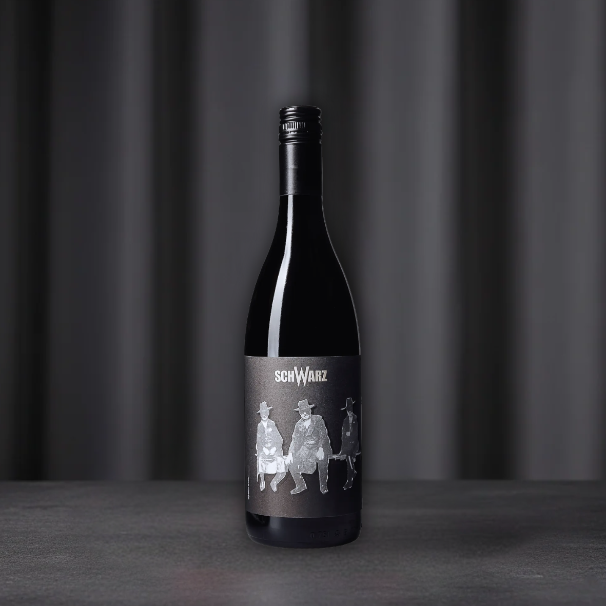 Schwarz - Kumarod Rot